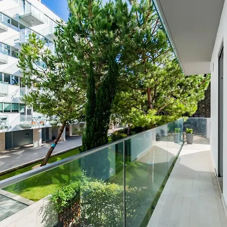 Apartment Elegant Retreat With Pool