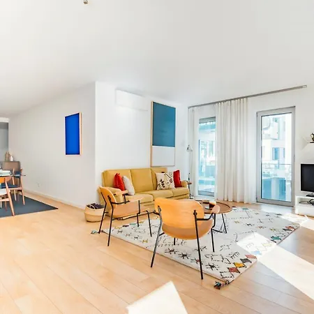 Elegant Retreat With Pool