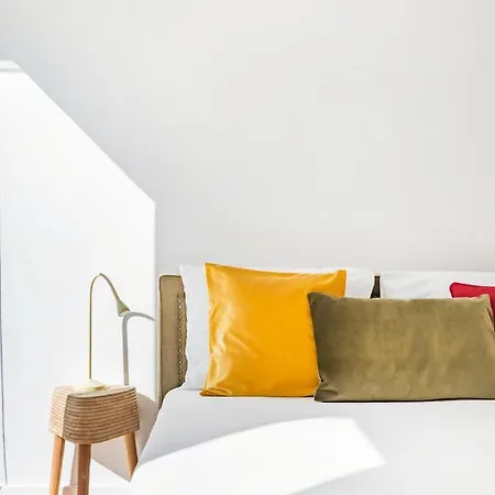 Apartment Elegant Retreat With Pool Oeiras