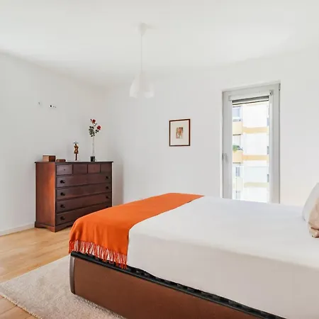 Elegant Retreat With Pool Appartamento Oeiras