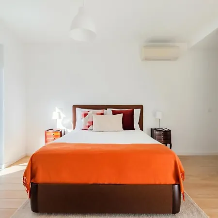 Elegant Retreat With Pool *