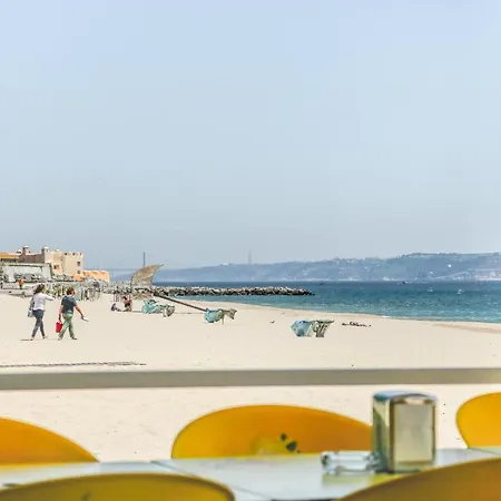 Elegant Retreat With Pool *